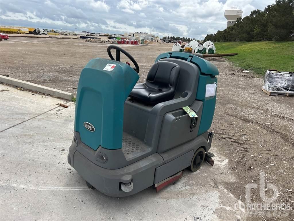 Tennant T12 Sweepers