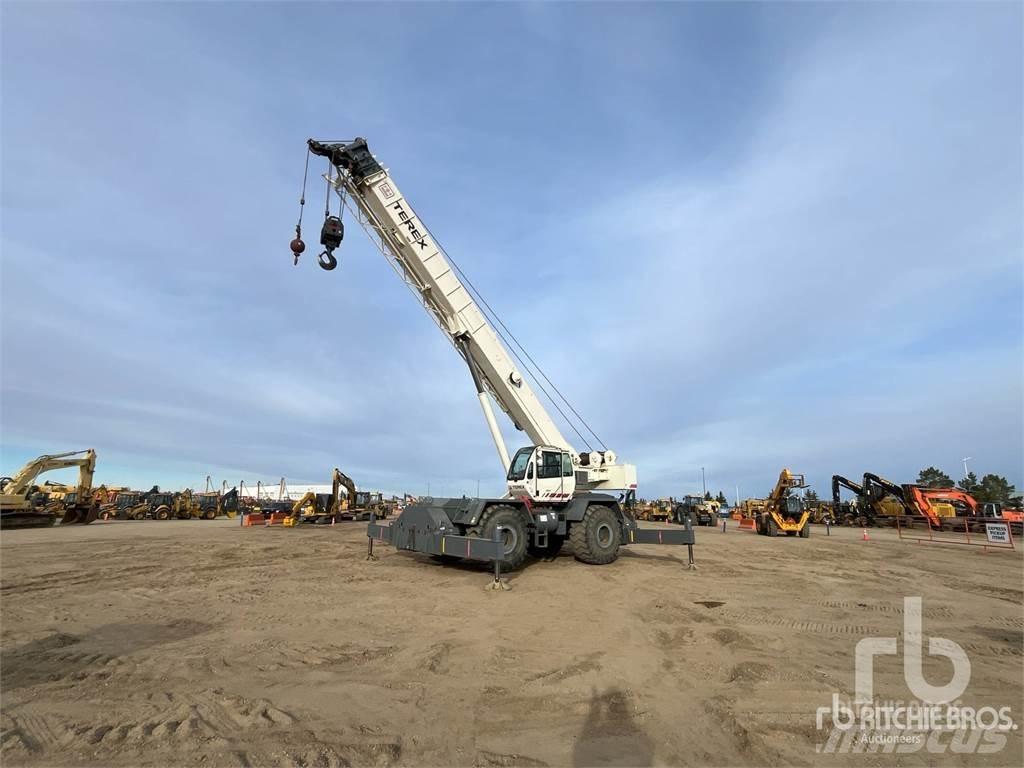 Terex RT780 Rough terrain cranes