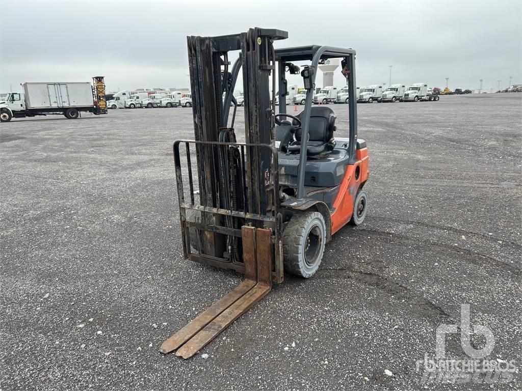 Toyota 8FDU25 Diesel trucks