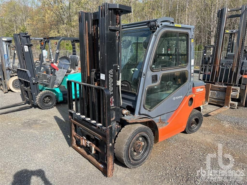 Toyota 8FDU30 Diesel trucks