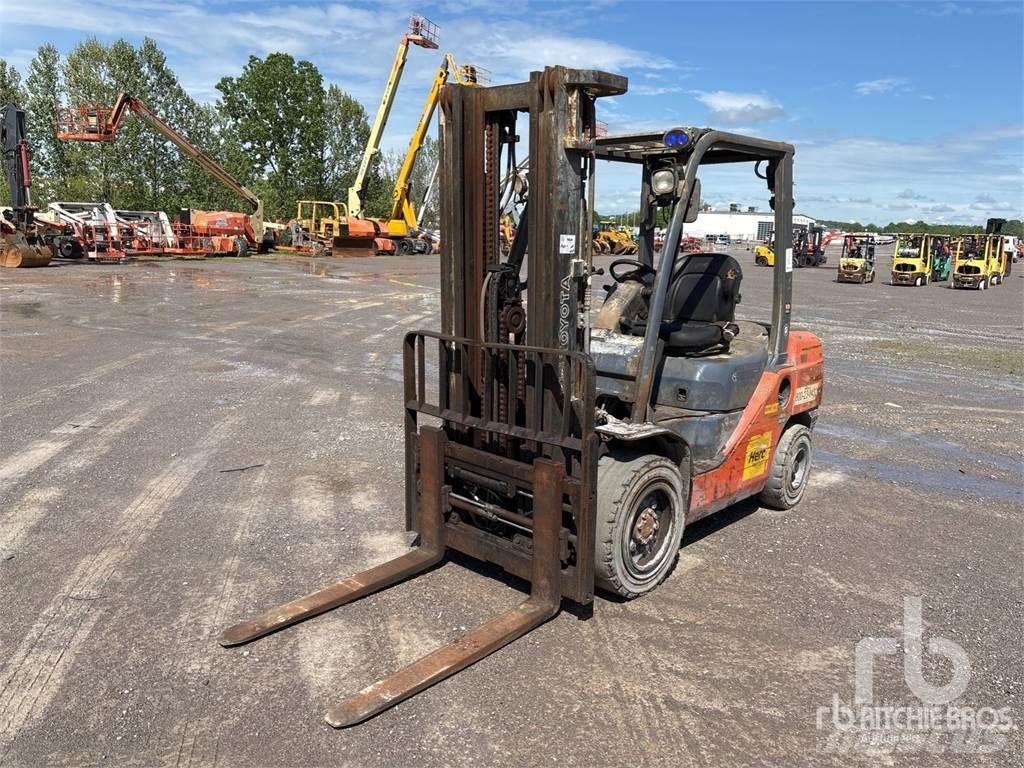Toyota 8FDU30 Diesel trucks