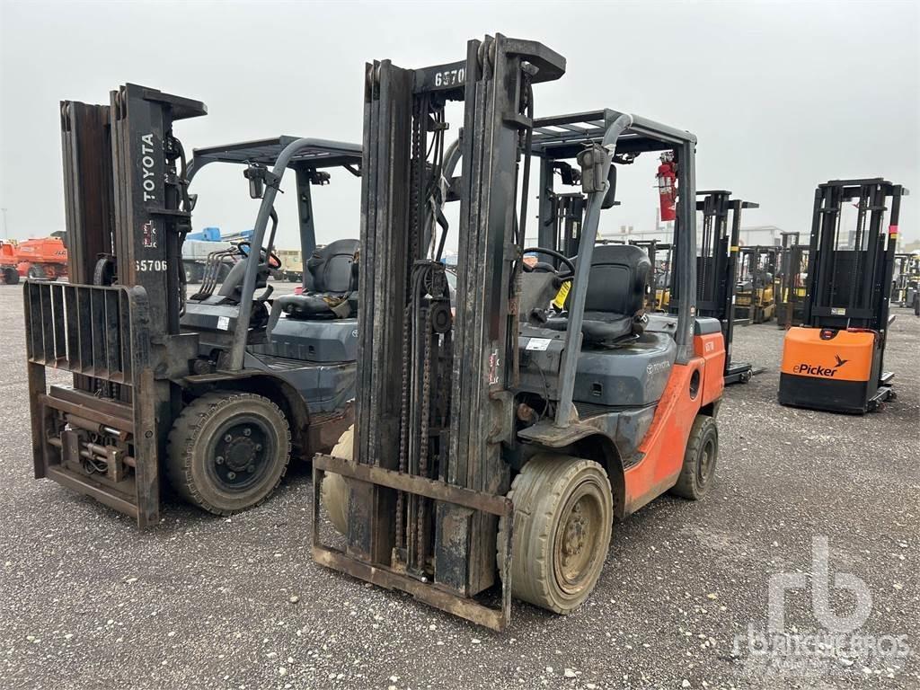 Toyota 8FDU32 Diesel trucks