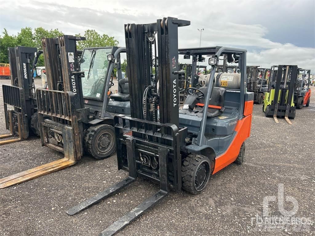 Toyota 8FGC35U Diesel trucks