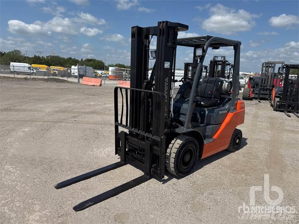 Toyota 8FGU25 Diesel trucks