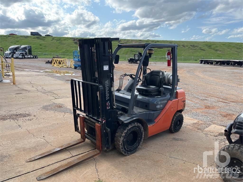 Toyota 8FGU25 Diesel trucks