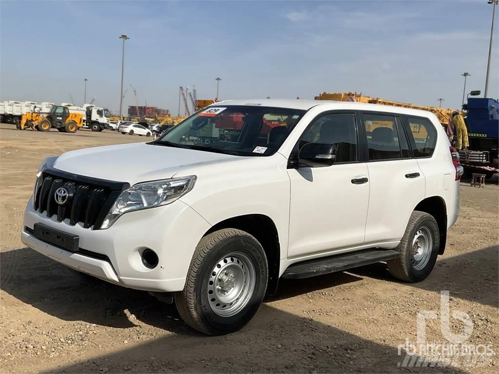 Toyota PRADO Pick up/Dropside