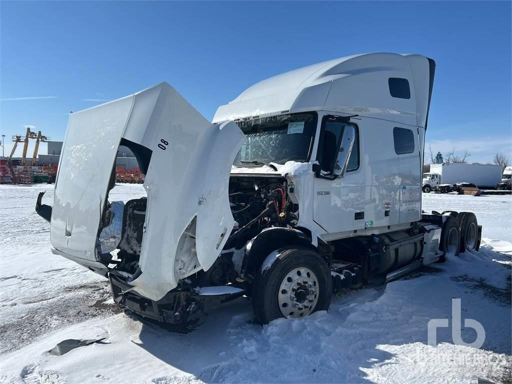 Volvo VNL Prime Movers