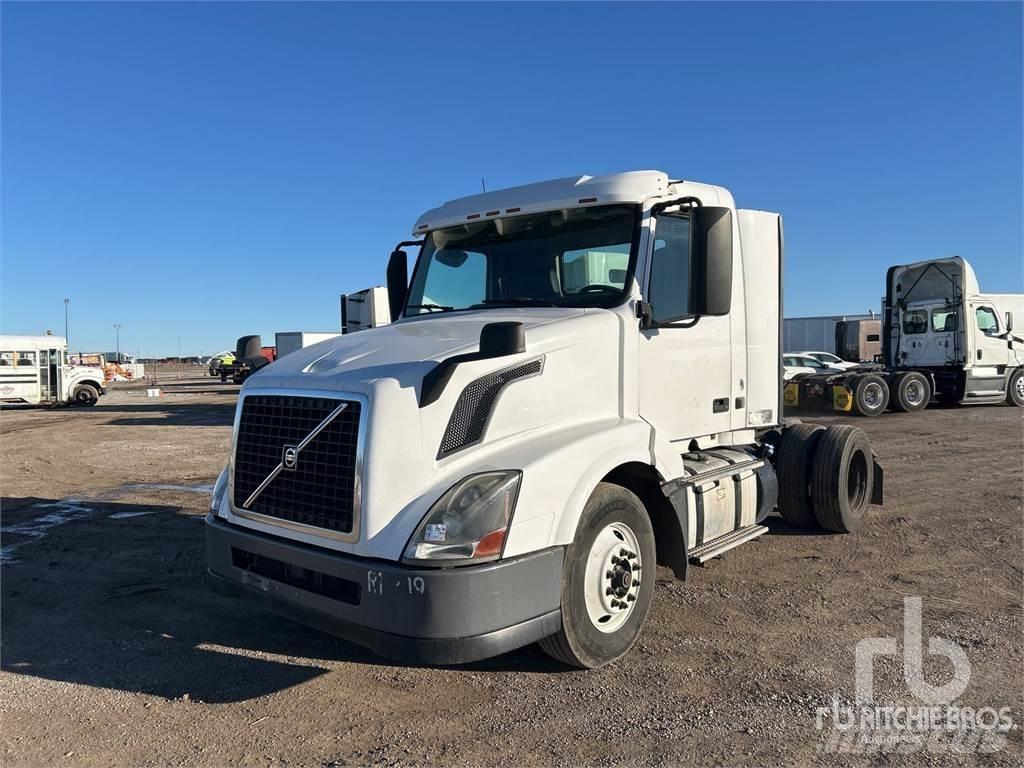 Volvo VNL300 Prime Movers