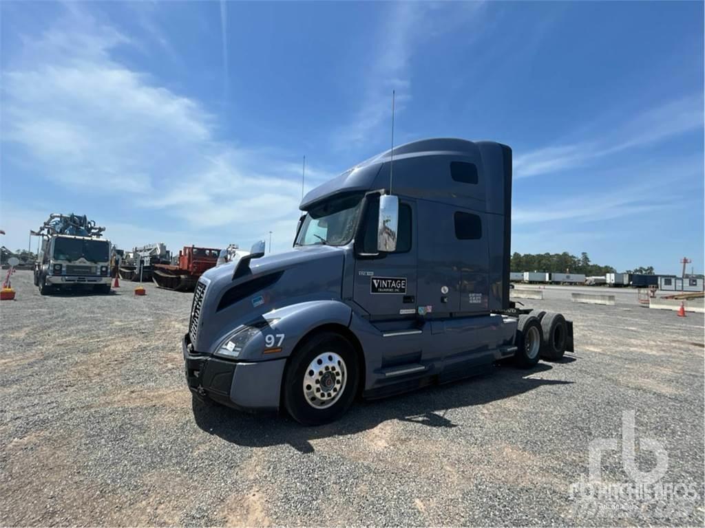 Volvo VNL64T760 Prime Movers