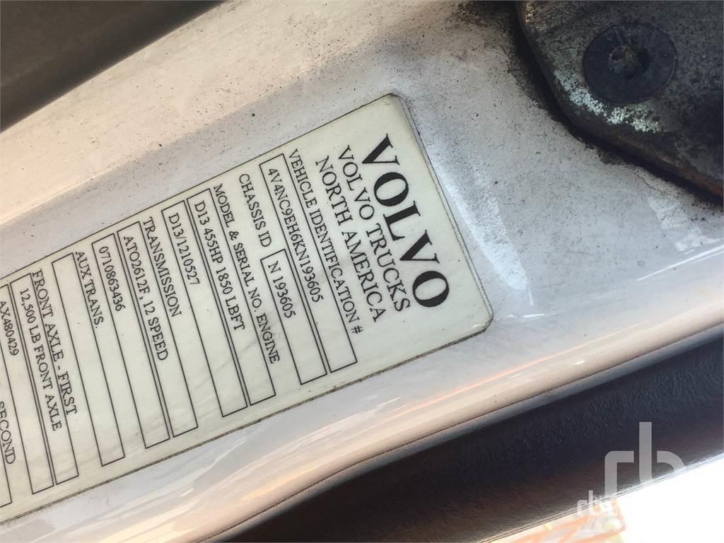 Volvo VNL760 Prime Movers