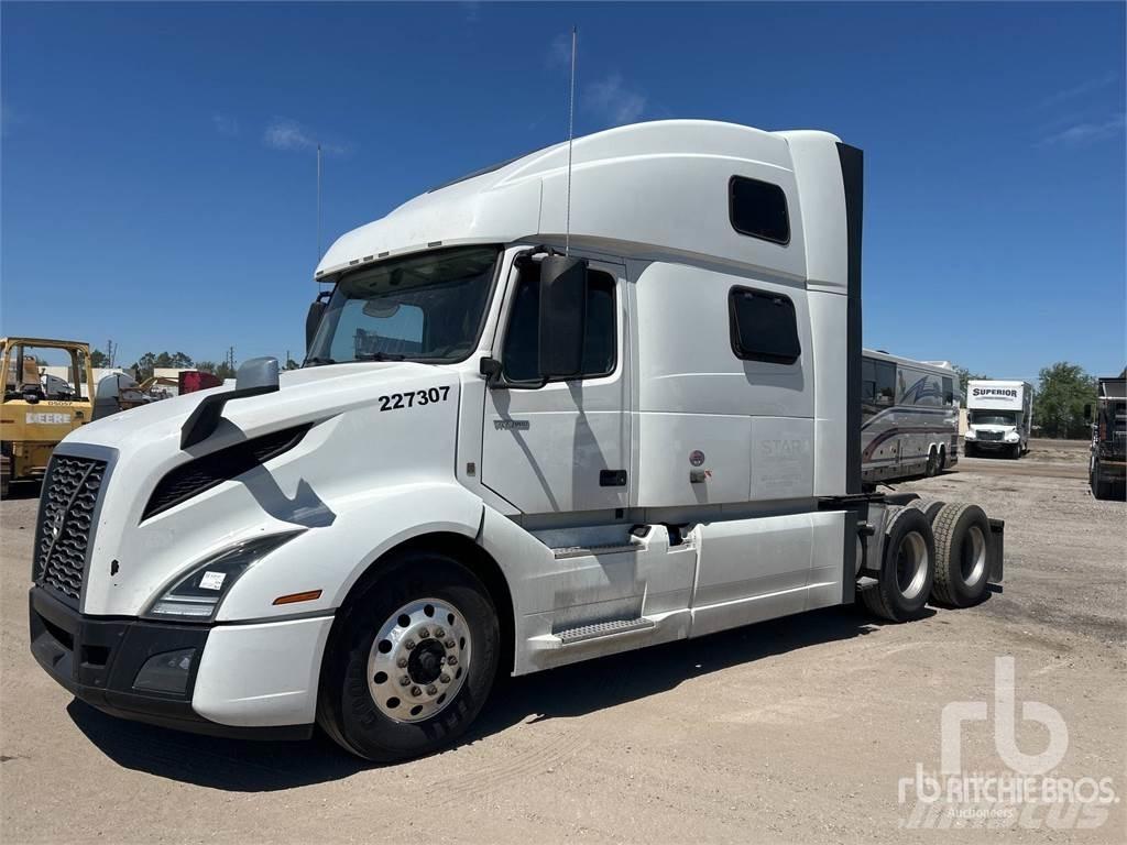 Volvo VNL860 Prime Movers