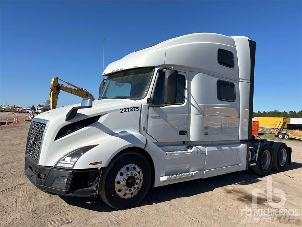 Volvo VNL860 Prime Movers
