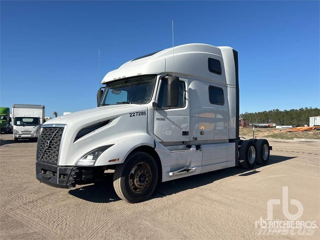 Volvo VNL860 Prime Movers