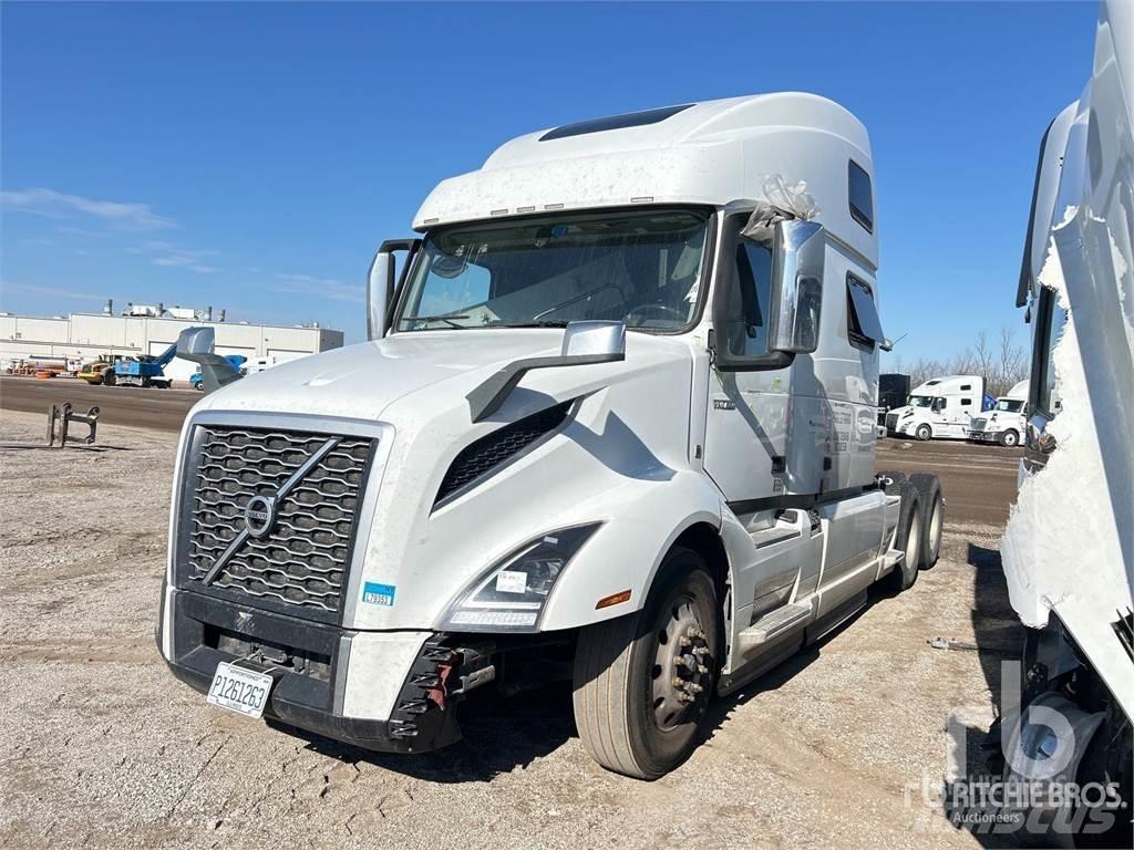Volvo VNL860 Prime Movers