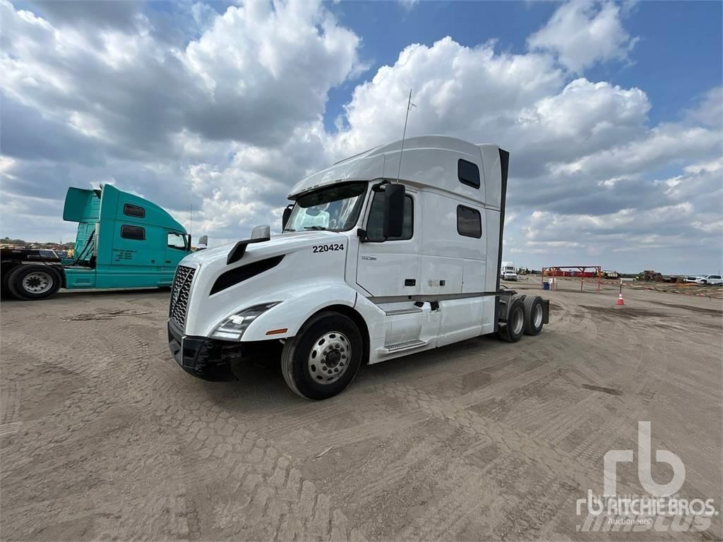 Volvo VNL860 Prime Movers