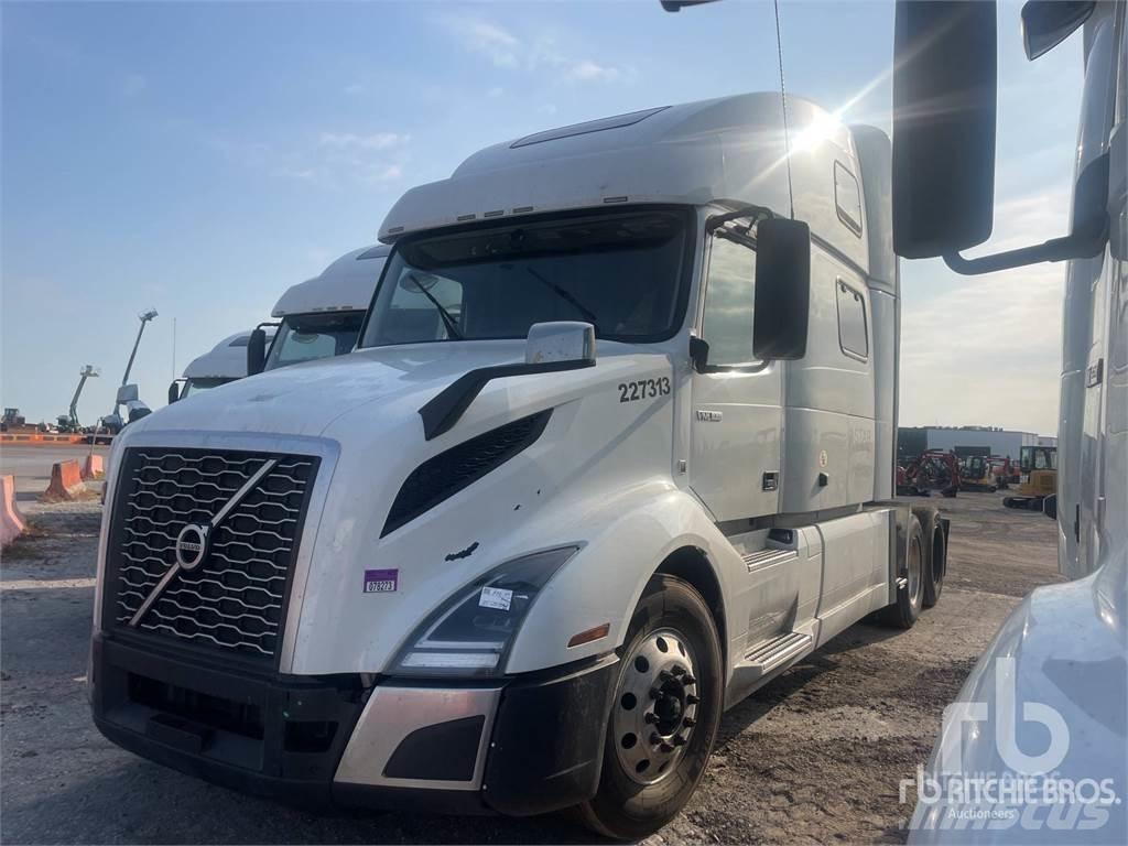Volvo VNL860 Prime Movers