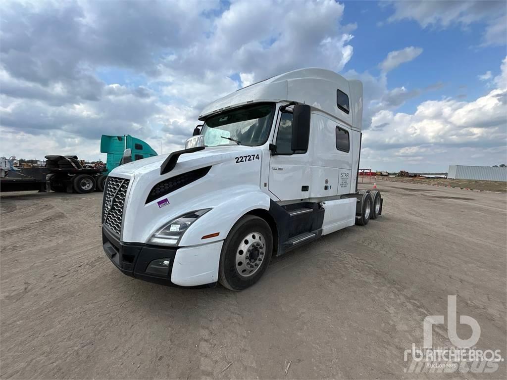 Volvo VNL860 Prime Movers