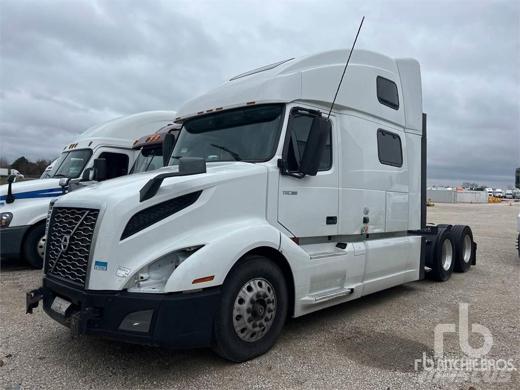 Volvo VNL860 Prime Movers