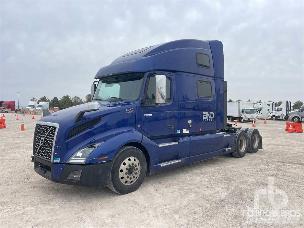 Volvo VNL860 Prime Movers