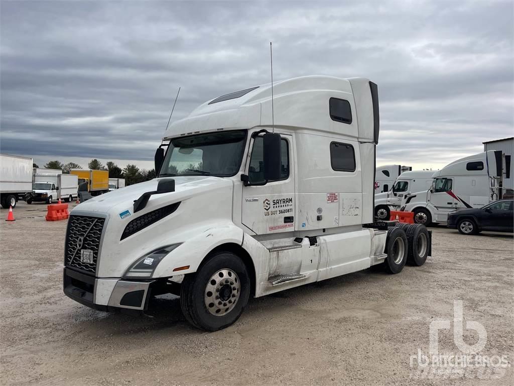Volvo VNL860 Prime Movers