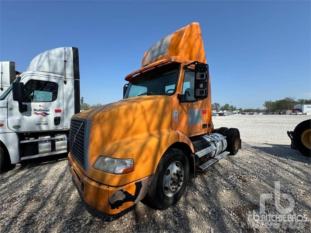 Volvo VNM Prime Movers