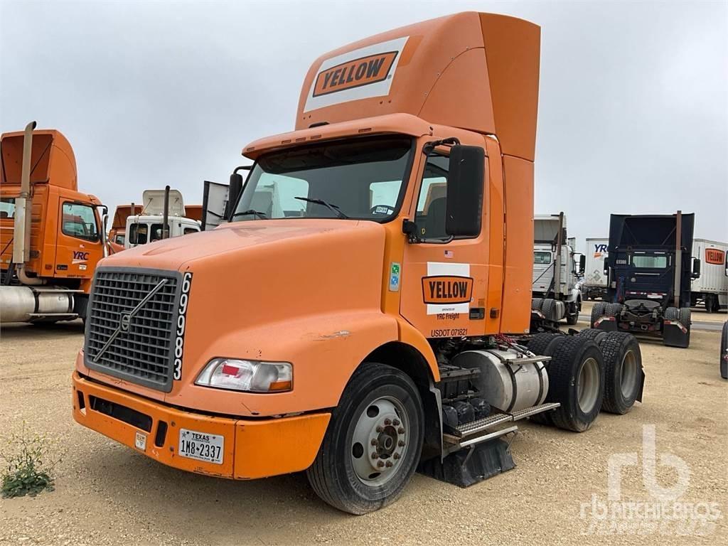 Volvo VNM200 Prime Movers