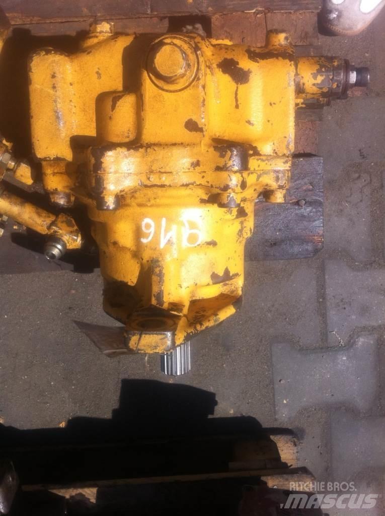 Komatsu E2153569 Engines