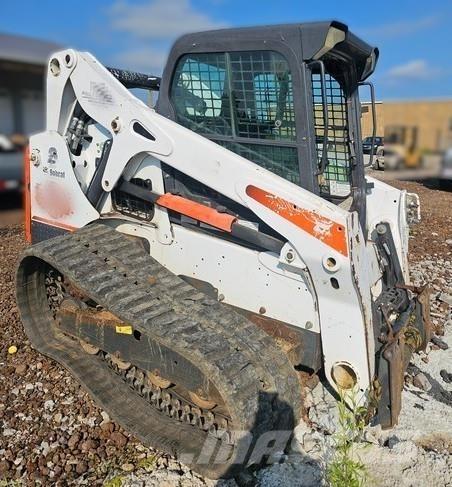Bobcat T650 Crawler loaders