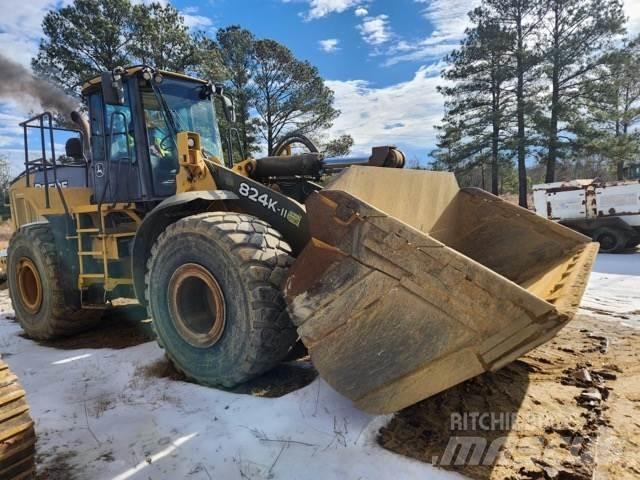 John Deere 824K Wheel loaders