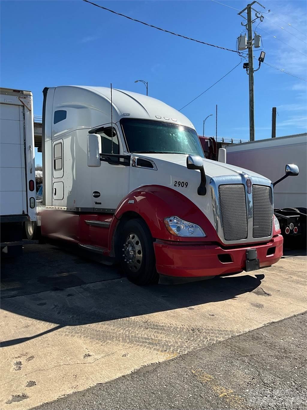 Kenworth T680 Prime Movers