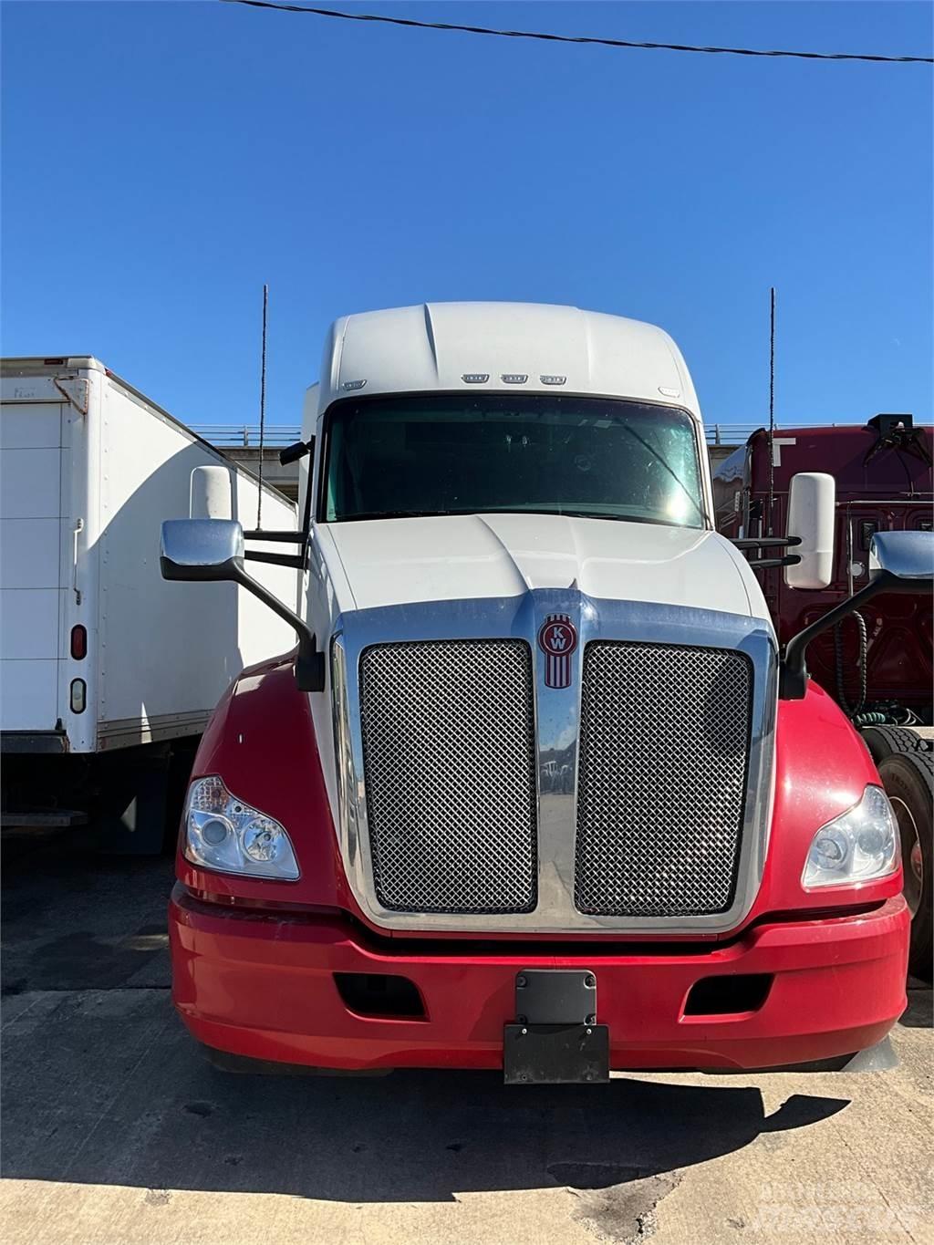 Kenworth T680 Prime Movers