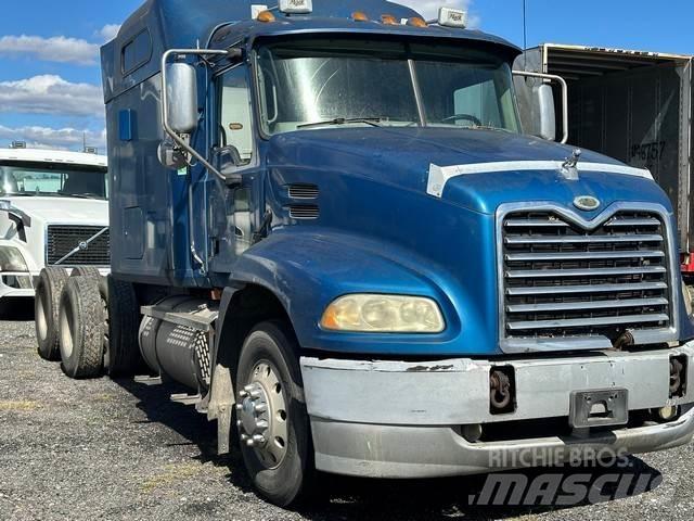 Mack CXN613 Prime Movers