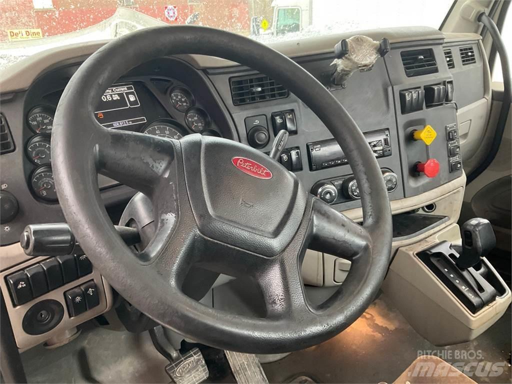 Peterbilt 579 Prime Movers