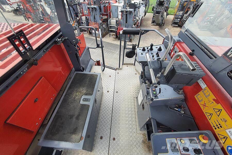 Wirtgen W 220 Asphalt cold milling machines