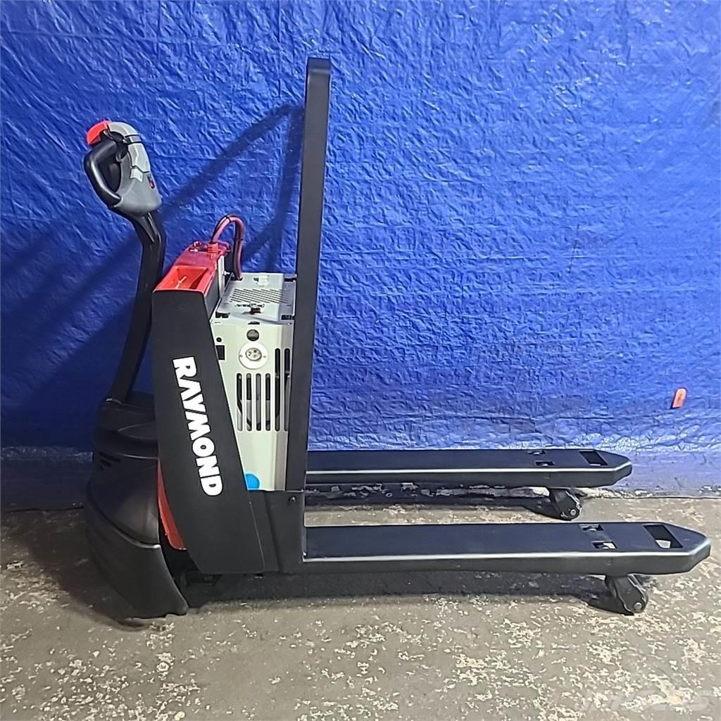 Raymond 102T-F45L Hand pallet truck