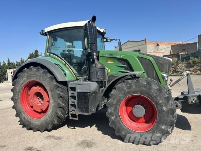 Fendt 824 PROFI Tractors