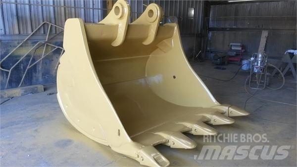 CAT 1735720 Buckets