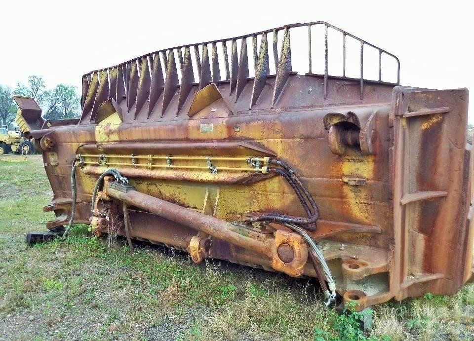 CAT D11 Blades