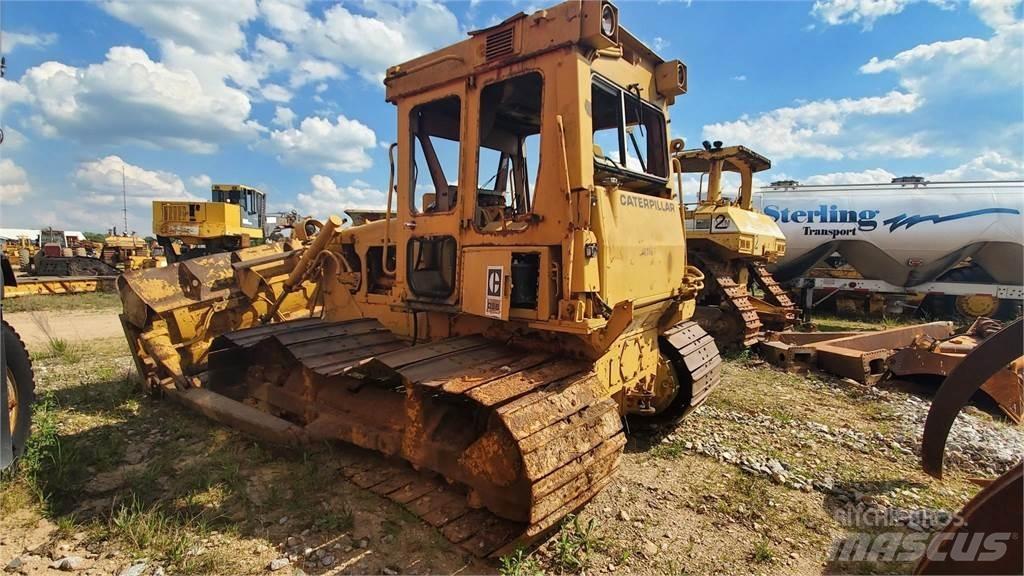 CAT D5B Crawler dozers