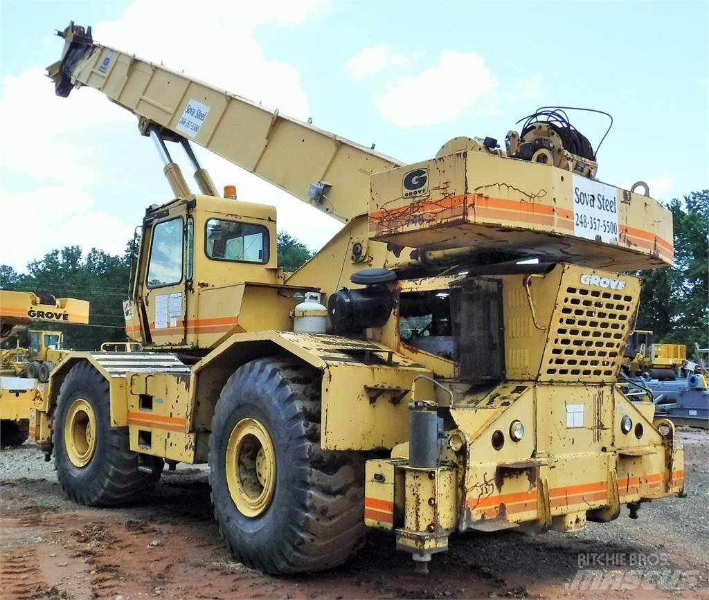 Grove RT740 Rough terrain cranes