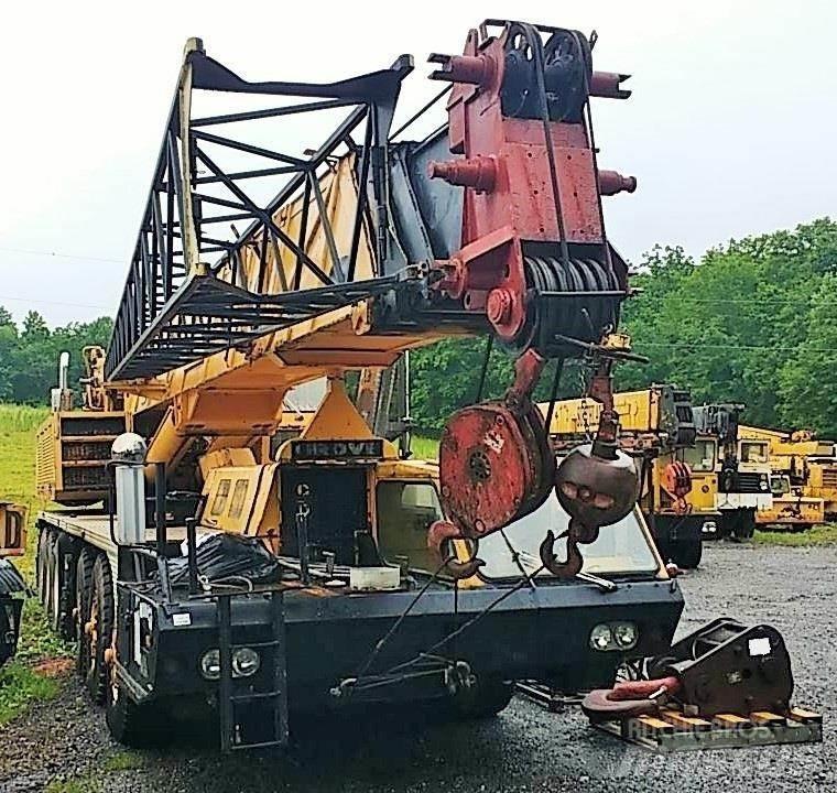 Grove TM800 Truck mounted cranes