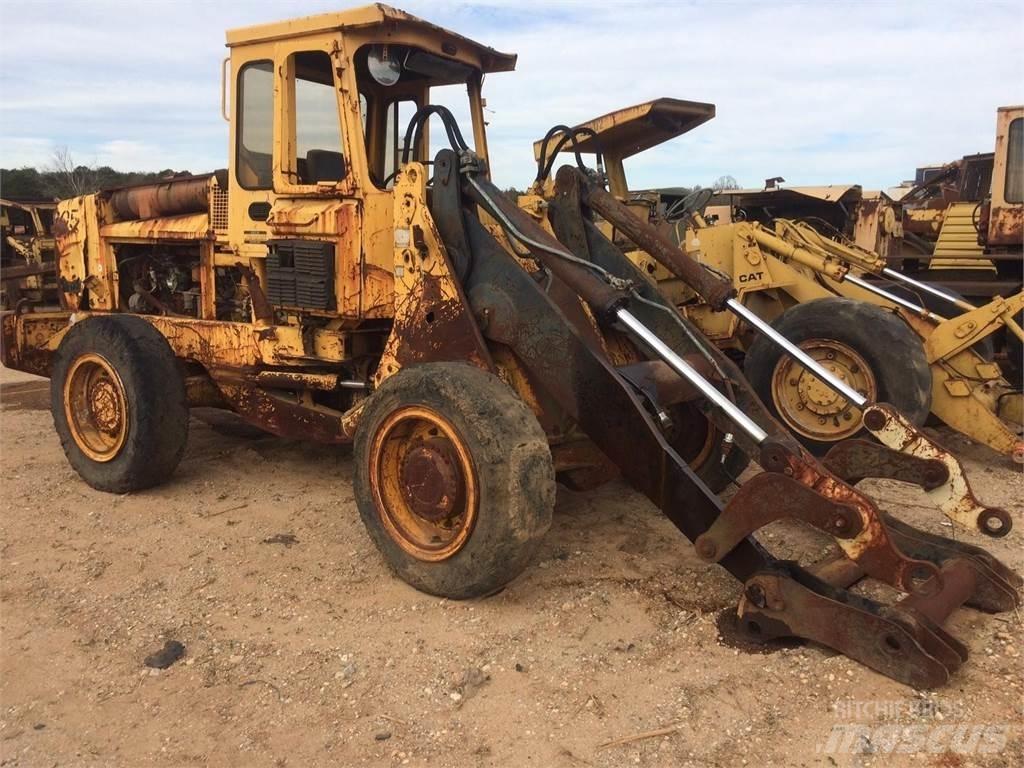 Michigan L90 Wheel loaders