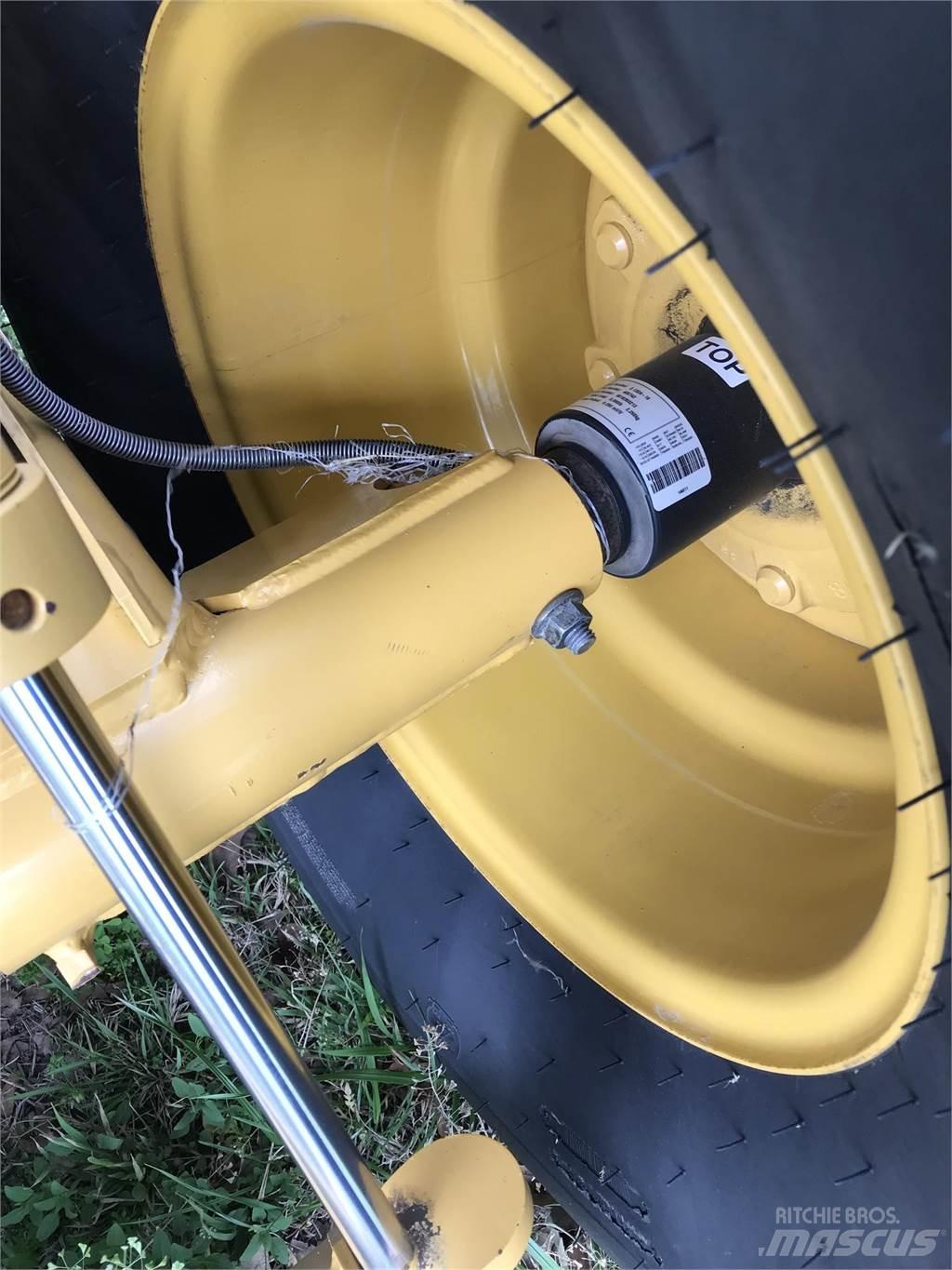 Vermeer 605SM Round balers