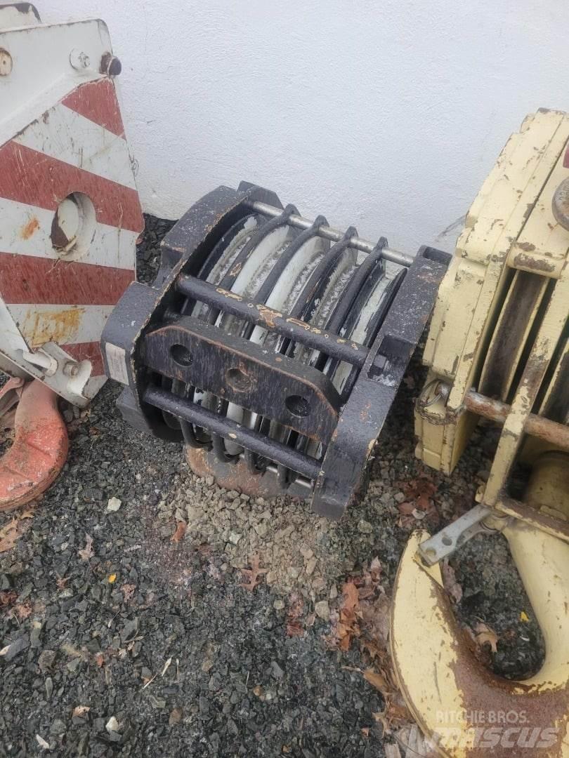 Liebherr  Crane parts and equipment