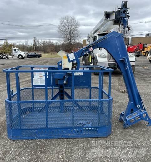 Manitex  Crane parts and equipment