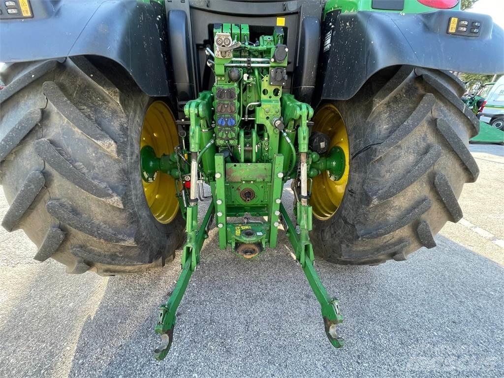 John Deere 6130 R Tractors