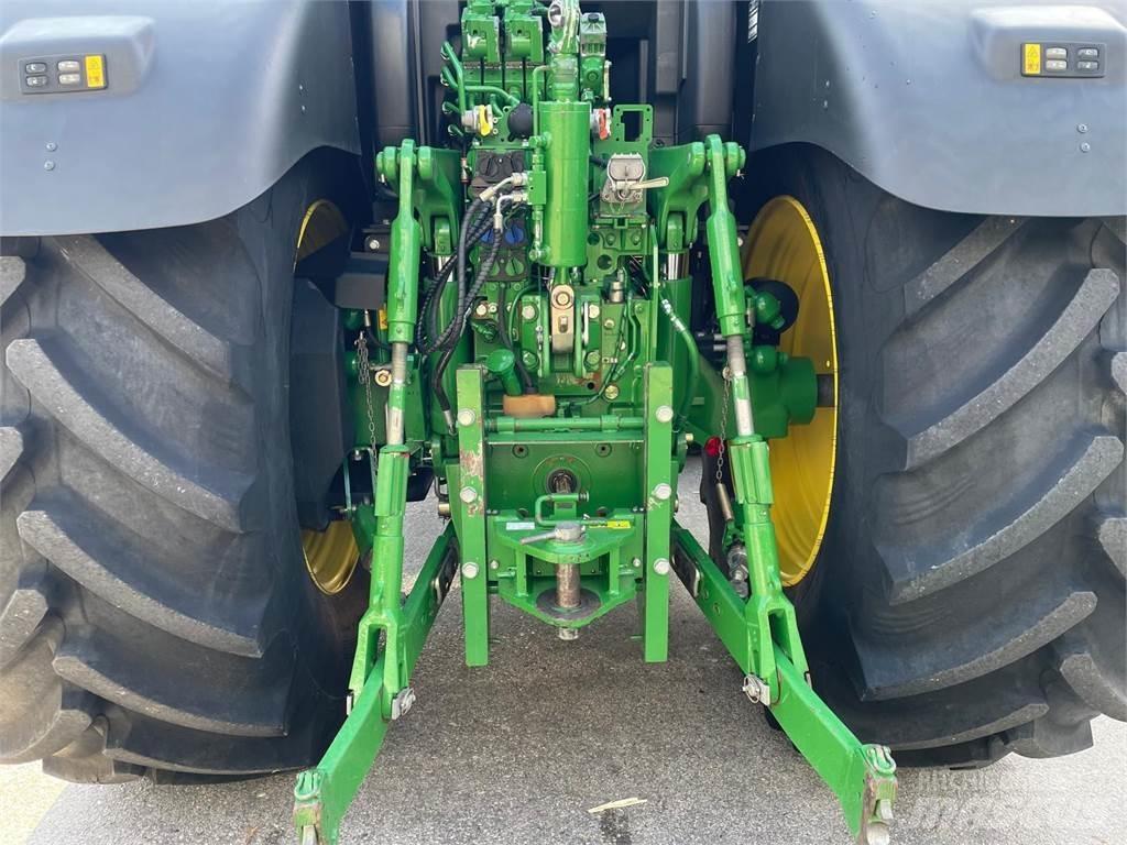John Deere 6175 R Tractors