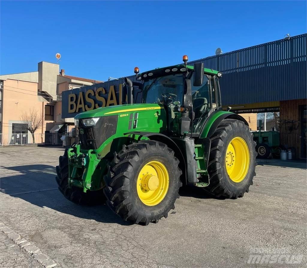John Deere 6250 R Tractors