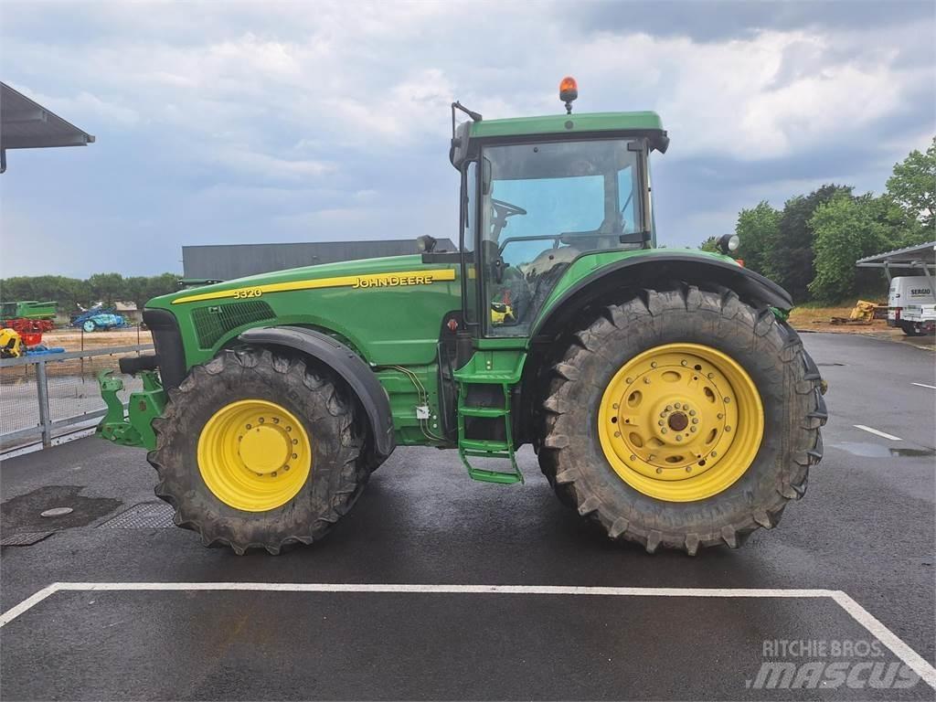 John Deere 8320 Tractors