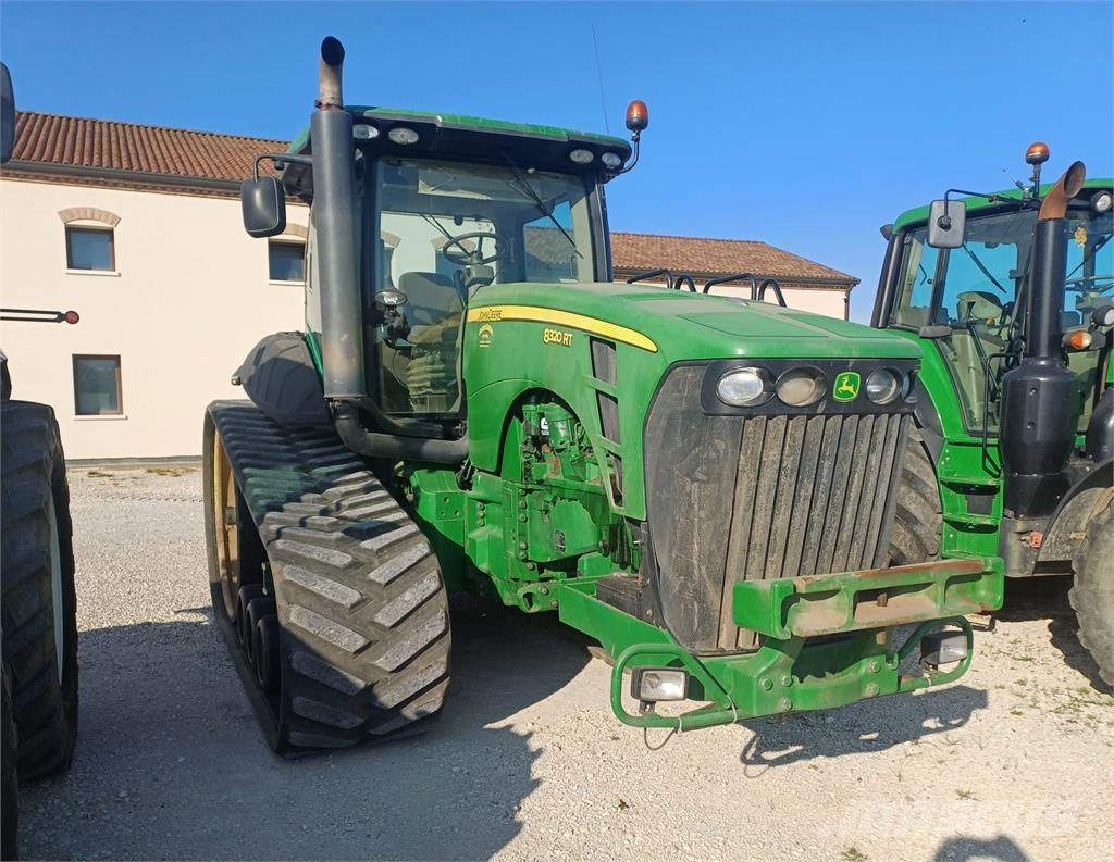 John Deere 8320 RT Tractors